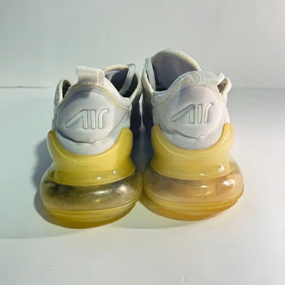 Size 8.5 Women's Nike Air Max 270 Sneakers DX8951-001 Light Bone/Sail‎ - Picture 3 of 4